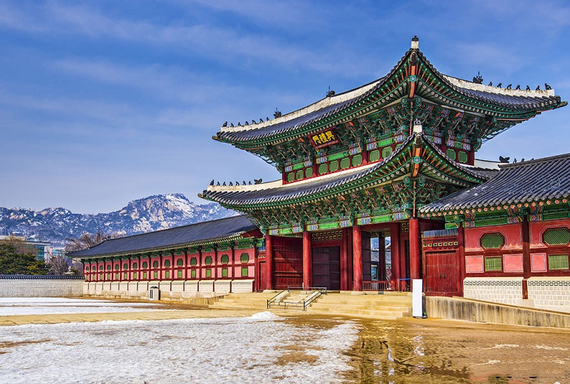 Cung điện Gyeongbokgung khiến du khách tràn đầy hứng thú